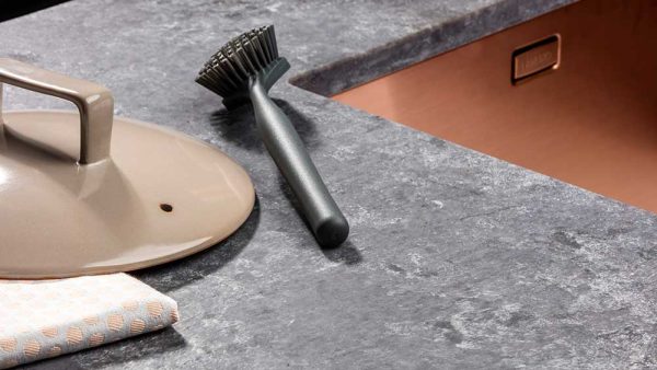 Z1.312-RAWGRAPHITE01_N0020_056_Evora-Quartz-Raw-Graphite-600×338